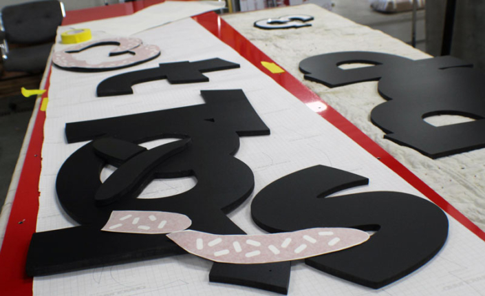 Pop & Twist Sign Fabricated letters